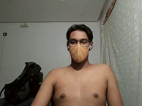 Snapshot of brownguy1234 chatting on 02/07/25, 02:26 brownguy1234 online show from 02/07/25, 02:26