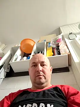 Snapshot of intx800 chatting on 01/01/25, 08:35 intx800 online show from 01/01/25, 08:35