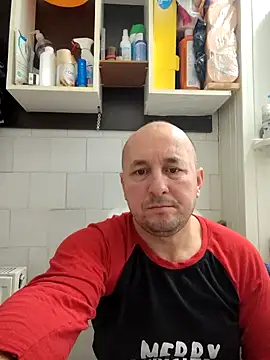 Snapshot of intx800 chatting on 01/11/25, 06:35 intx800 online show from 01/11/25, 06:35