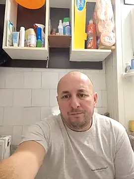 Snapshot of intx800 chatting on 01/28/25, 03:46 intx800 online show from 01/28/25, 03:46