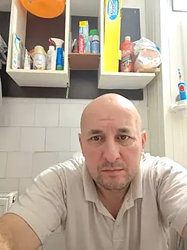 Snapshot of intx800 chatting on 03/01/25, 04:37 intx800 online show from 03/01/25, 04:37