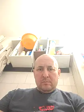 Snapshot of intx800 chatting on 03/01/25, 04:00 intx800 online show from 03/01/25, 04:00