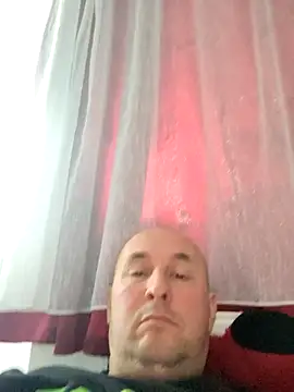 Snapshot of intx800 chatting on 10/02/25, 02:35 intx800 online show from 10/02/25, 02:35