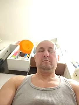 Snapshot of intx800 chatting on 03/28/26, 06:13 intx800 online show from 03/28/26, 06:13