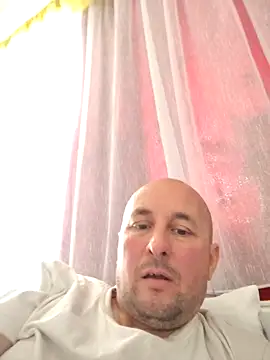 Snapshot of intx800 chatting on 04/09/26, 01:38 intx800 online show from 04/09/26, 01:38