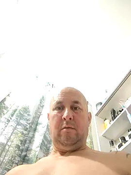 Snapshot of intx800 chatting on 04/11/26, 03:55 intx800 online show from 04/11/26, 03:55