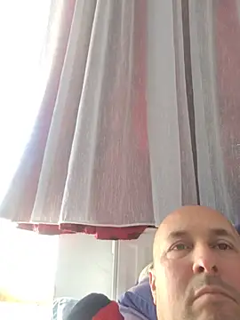 Snapshot of intx800 chatting on 05/15/26, 03:41 intx800 online show from 05/15/26, 03:41