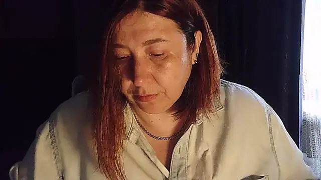 Snapshot of FiireTaliia chatting on 09/21/25, 08:27 FiireTaliia online show from 09/21/25, 08:27