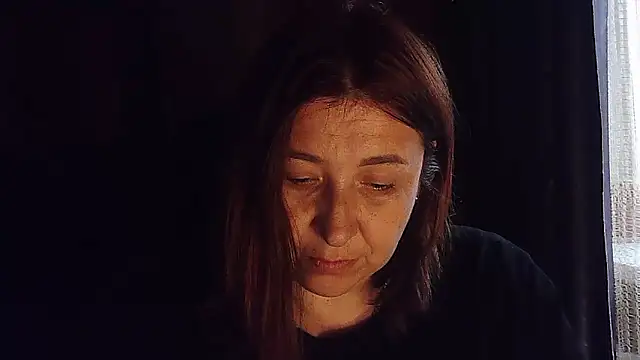 Snapshot of FiireTaliia chatting on 10/01/25, 12:11 FiireTaliia online show from 10/01/25, 12:11