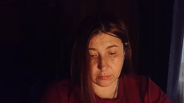 Snapshot of FiireTaliia chatting on 11/04/25, 12:04 FiireTaliia online show from 11/04/25, 12:04