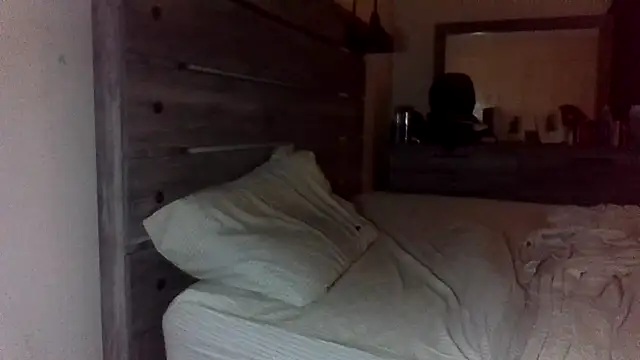 Snapshot of Mcoleman4642 chatting on 02/22/26, 03:51 Mcoleman4642 online show from 02/22/26, 03:51