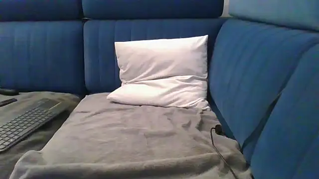 axecoman60 online show from 03/12/25, 09:35