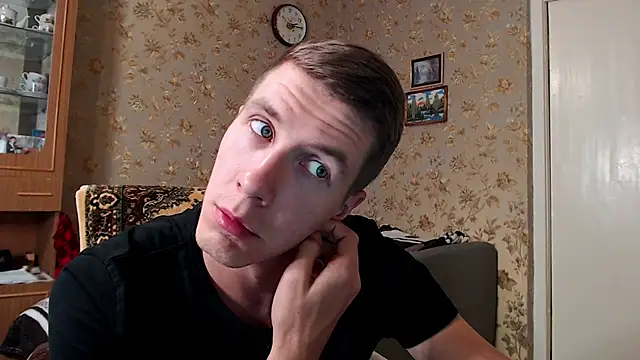 Chris Brien online show from 09/08/25, 04:50