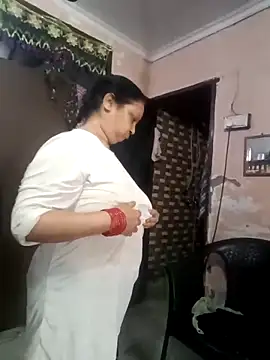 Kavya kapoor online show from 11/28/25, 05:43