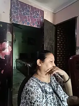 Snapshot of Kavya_kapoor chatting on 05/30/26, 05:15 Kavya kapoor online show from 05/30/26, 05:15