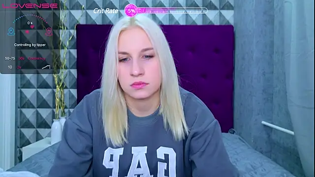 Snapshot of NellyStorm chatting on 02/06/25, 10:10 NellyStorm online show from 02/06/25, 10:10