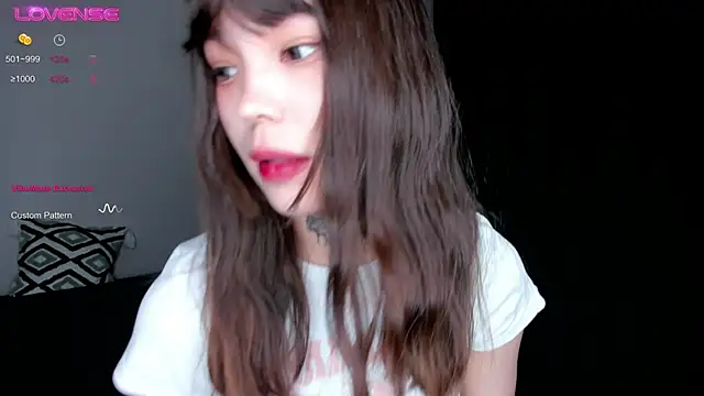 Dark Ester online show from 11/17/25, 10:54