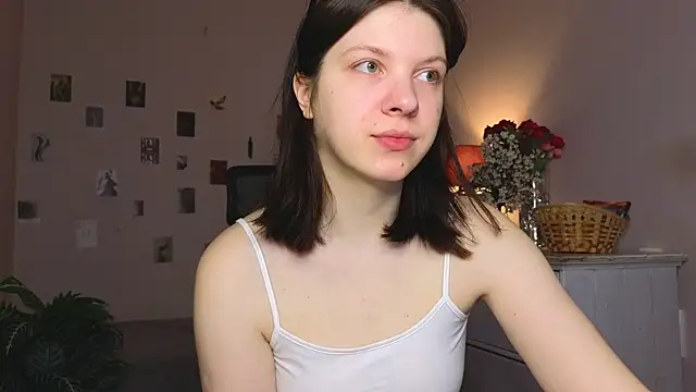 Baby Evalena online show from 04/29/26, 06:17