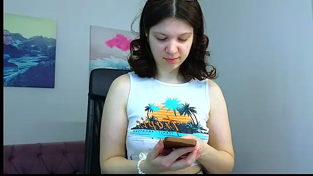 Baby Evalena online show from 05/03/26, 05:35
