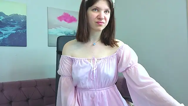 Baby Evalena online show from 05/06/26, 05:25