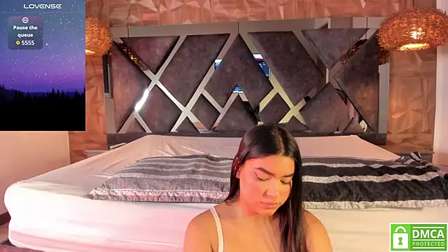 Rose Evans   online show from 12/14/25, 05:02