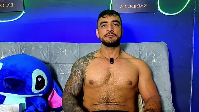 ERIC HARRISON online show from 12/15/25, 01:43