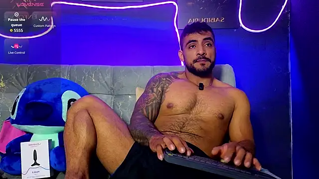 ERIC HARRISON online show from 12/18/25, 02:17