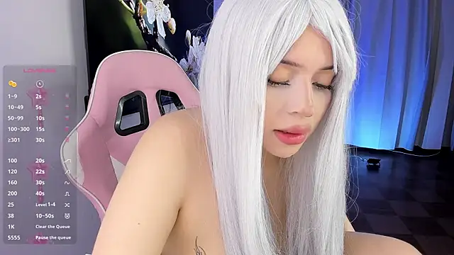 Kendall Bunnyy online show from 05/04/26, 07:54