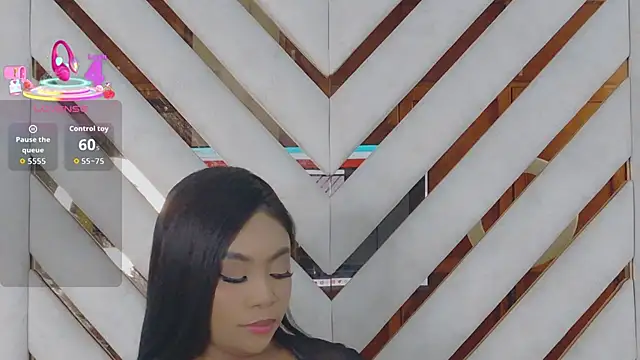 Lola King online show from 04/29/26, 06:28