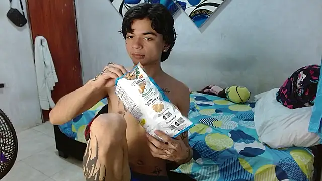 Snapshot of Lovebeng_ chatting on 01/11/26, 03:55 Lovebeng online show from 01/11/26, 03:55