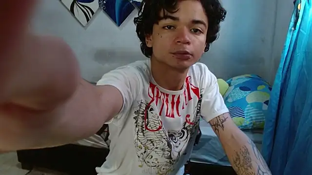 Snapshot of Lovebeng_ chatting on 02/12/26, 12:55 Lovebeng online show from 02/12/26, 12:55