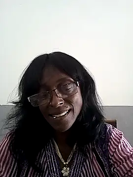 Snapshot of mamakarma1403 chatting on 03/19/25, 04:47 mamakarma1403 online show from 03/19/25, 04:47