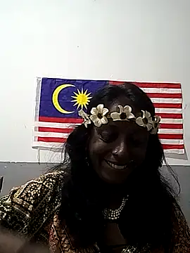 Snapshot of mamakarma1403 chatting on 10/14/25, 05:47 mamakarma1403 online show from 10/14/25, 05:47