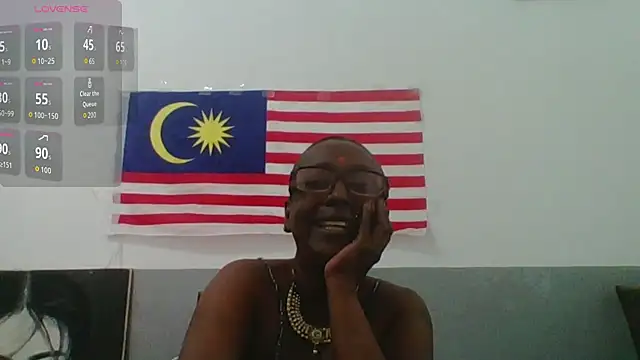Snapshot of mamakarma1403 chatting on 07/22/26, 02:58 mamakarma1403 online show from 07/22/26, 02:58