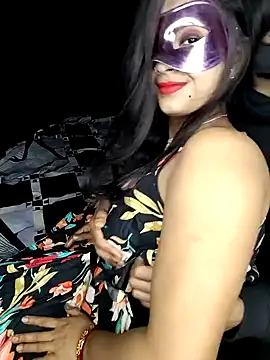 Snapshot of Hotty-priyanka chatting on 02/10/25, 05:30 Hotty-priyanka online show from 02/10/25, 05:30