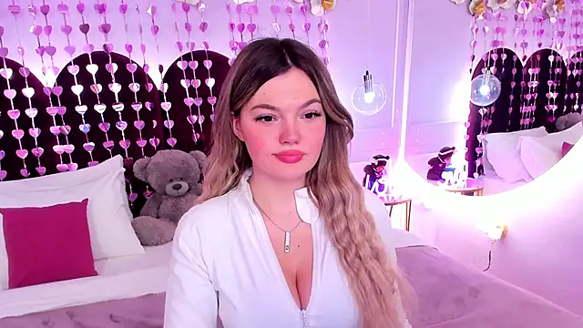 Snapshot of ZaraBloom chatting on 02/14/26, 03:53 ZaraBloom online show from 02/14/26, 03:53