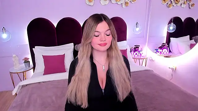 Snapshot of ZaraBloom chatting on 02/27/26, 05:02 ZaraBloom online show from 02/27/26, 05:02