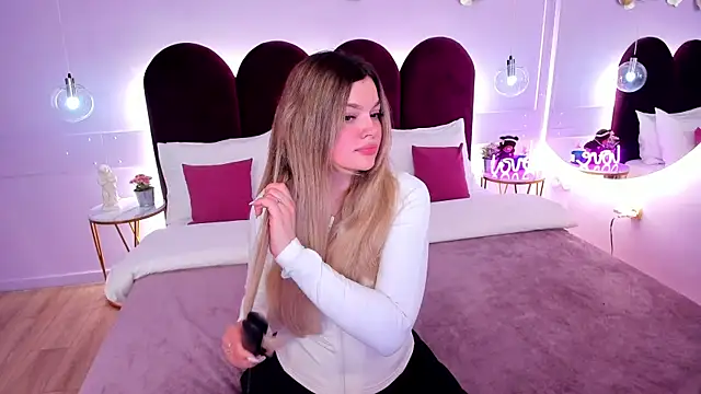 Snapshot of ZaraBloom chatting on 03/02/26, 03:19 ZaraBloom online show from 03/02/26, 03:19