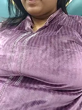 MONICA-LOVE online show from 11/19/25, 04:29