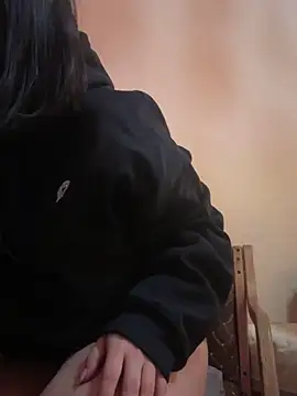 Snapshot of JoyFulLicss chatting on 12/22/24, 09:09 JoyFulLicss online show from 12/22/24, 09:09