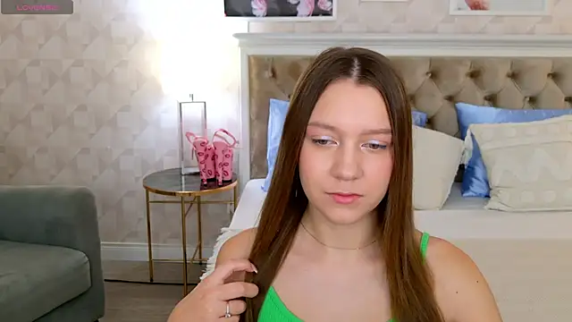 AliceBrayan online show from 01/26/25, 05:13