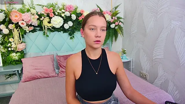 AliceBrayan online show from 10/11/25, 05:17