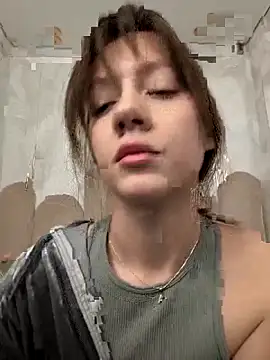 AliceBrayan online show from 05/08/26, 05:07
