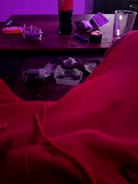 Snapshot of Rastamanzigy22 chatting on 11/11/25, 06:57 Rastamanzigy22 online show from 11/11/25, 06:57