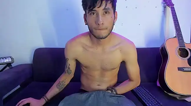 Snapshot of Henrikk_senn chatting on 12/10/24, 03:12 Henrikk senn online show from 12/10/24, 03:12