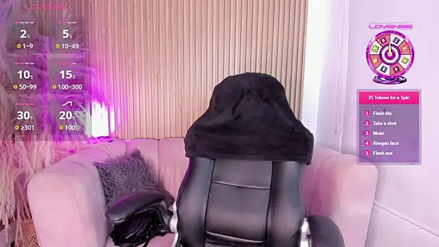 Snapshot of sophie_ws chatting on 12/28/24, 09:08 sophie ws online show from 12/28/24, 09:08