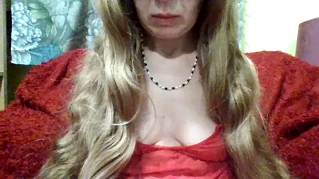 Snapshot of fajnaniunia88888 chatting on 02/13/26, 10:39 fajnaniunia88888 online show from 02/13/26, 10:39