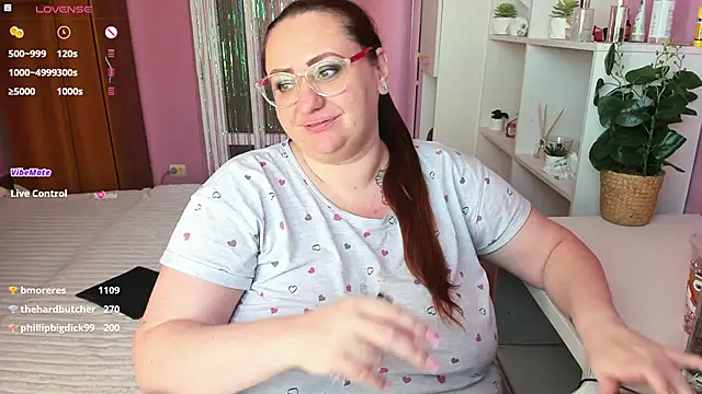 Snapshot of lovely_adelle chatting on 03/07/25, 12:23 lovely adelle online show from 03/07/25, 12:23