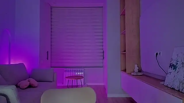 Snapshot of RileyMee chatting on 11/02/25, 12:13 RileyMee online show from 11/02/25, 12:13