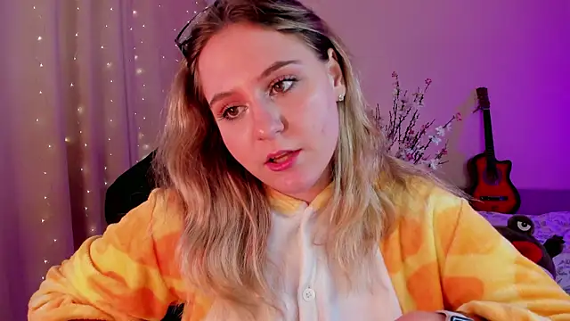 Diana Flower online show from 03/13/25, 12:13